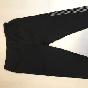 bebe Sport Workout Capri Leggings